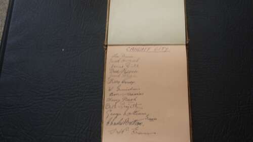 Cardiff City 1921/22 Autograph Page