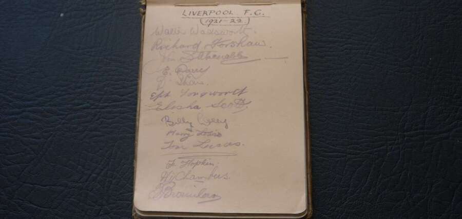Liverpool 1921/22 (champions) Autograph Page